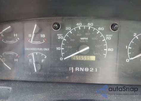 1996 Ford Bronco U100 z USA, uszkodzony, nr VIN 1FMEU15H4TLB02205